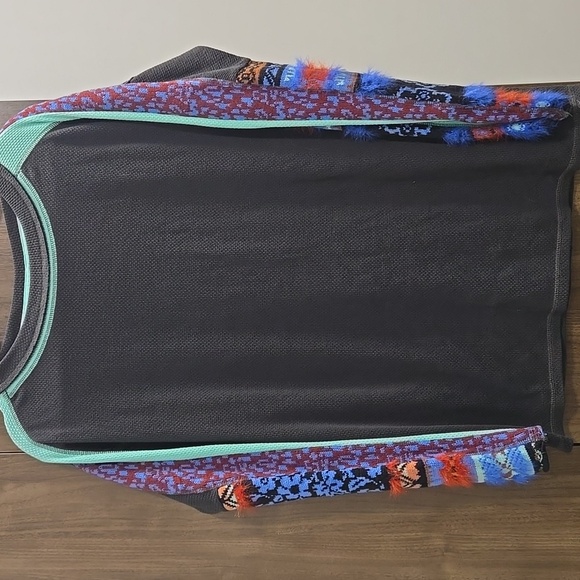 Free People-Long Sleeve "On My Way" Cuff Thermal Top in Washed Black-Size XS - Picture 4 of 17